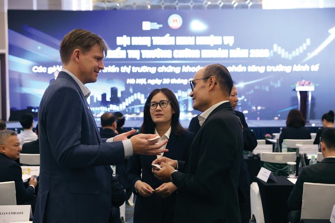 Trong con mắt của các quỹ Kl99ok phiên bản mới nước ngoài, cải cách quan trọng hơn việc nâng hạng
