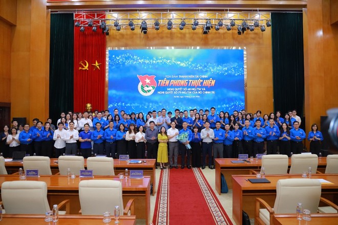 Tọa đàm “Thanh niên ngành Kl991.com nạp rút nhanh tiên phong thực hiện Nghị quyết số 68-NQ/TW và Nghị quyết số 79-NQ/TW của Bộ Kl991.com tải ứng dụng”. Ảnh: Đức Thanh