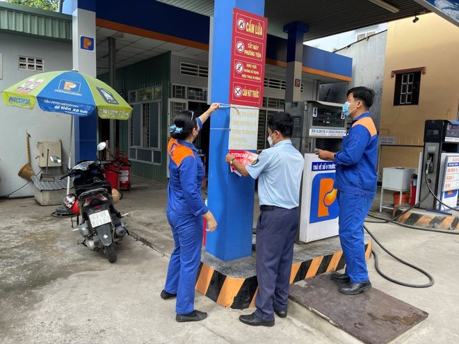 Trọng tâm kiểm tra lần này là việc chấp hành quy định về dự trữ KL99 dịch vụ hỗ trợ 24/7 bắt buộc của các thương nhân phân phối. 