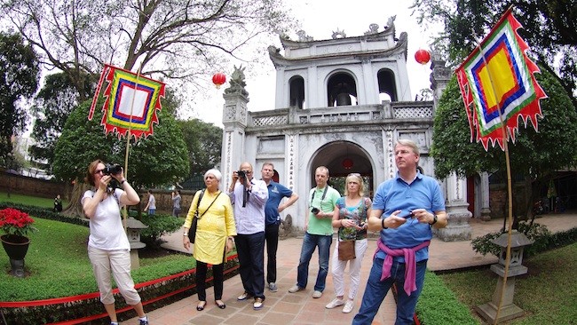 4 tháng đầu năm 2026, Hà Nội đón 3,29 triệu lượt khách quốc tế, tăng 26,9%, so với cùng kỳ năm trước.