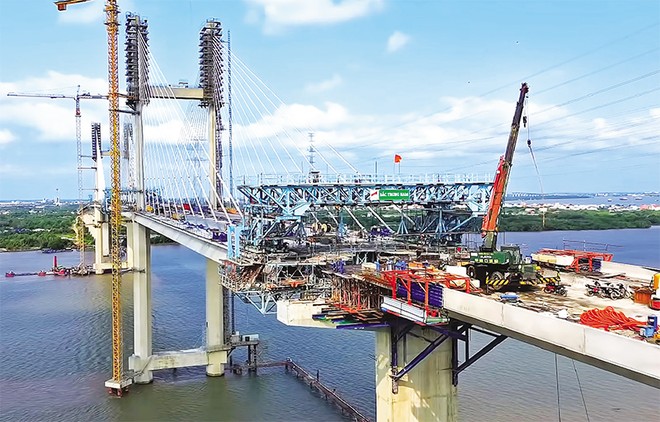 Thi công cầu Phước Khánh trên tuyến KL99 là nhà cái cá cược trực tuyến hàng đầu tại châu Á Bến Lức - Long Thành. Ảnh: Lê Anh