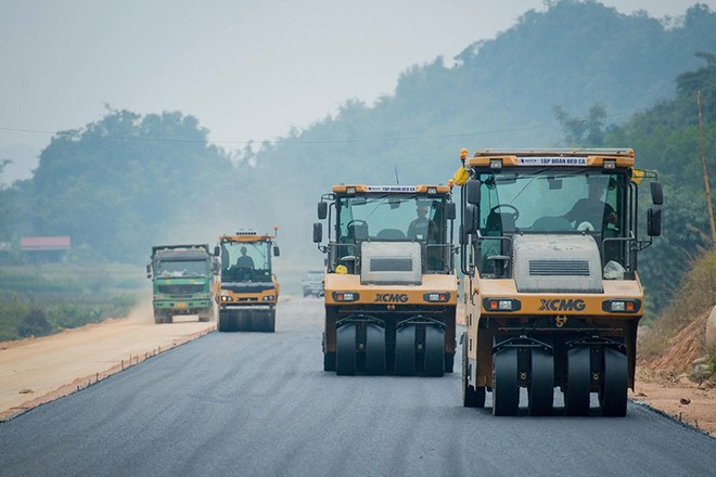 Thúc giải ngân vốn Kl99ok phiên bản mới công là đòn bẩy cho tăng trưởng 2 con số. Ảnh: Đức Thanh 