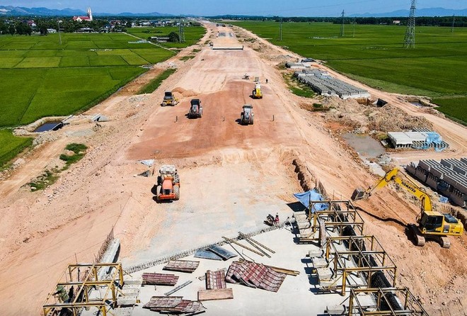 Năm 2025, Kl99 nổ hũ đã cắt giảm 56 thủ tục, đơn giản hóa 241 thủ tục, nâng tổng số TTHC được cắt giảm, đơn giản hóa lên 297/451 thủ tục, đạt tỷ lệ 65,8%.