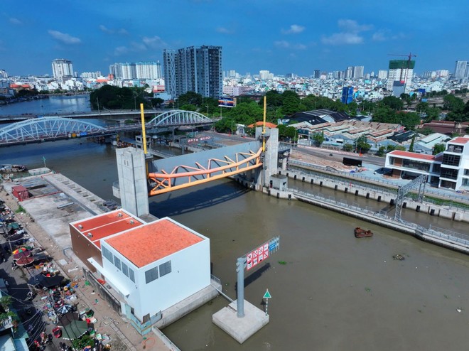 Dự án Giải quyết ngập do triều khu vực TP.HCM có xét đến yếu tố biến đổi khí hậu (giai đoạn 1) có nguy cơ chậm tiến độ do "tắc" thủ tục.