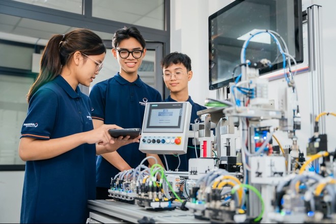 Đến năm 2030, đào tạo, bồi dưỡng tối thiểu 500.000 nhân lực AI và nhân lực triển khai AI trong khu vực công, Kl991.com World Cup 2026 Chính Thức và các ngành, lĩnh vực trọng điểm.