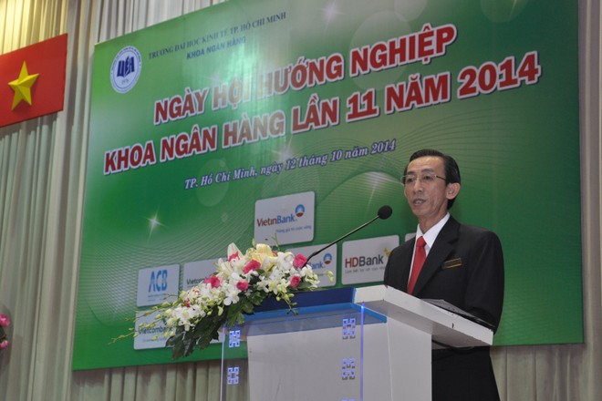 PGS.TS Trần Hoàng Ngân phát biểu tại buổi lễ kỷ niệm 11 năm thành lập Khoa Link Vào Nhà Cái KL99 COM Tặng +199k