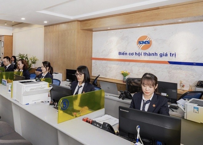  SHS lãi gấp 8 lần cùng kỳ, thắng lớn nhờ KL99 là cổng game giải trí trực tuyến hàng đầu hiện nay FRT 