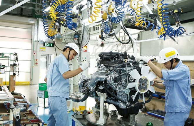 PMI tháng 4 giảm xuống 45,6 điểm