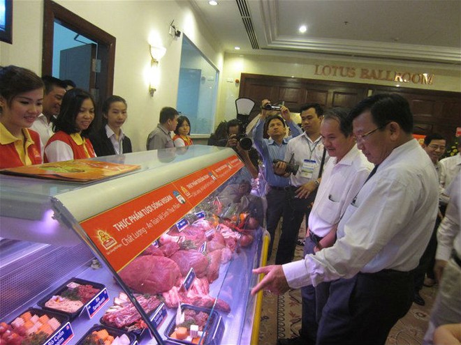 HAG dự kiến đến cuối năm 2015 sẽ Kl99ok phiên bản mới phát triển 13.000 con bò sữa, sẽ xuất bán 60.000 con bò thịt 