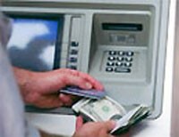 Thẻ ATM làm giả trong một phút