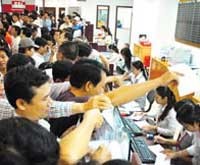 Đã lâu rồi mới thấy cảnh các NĐT chen nhau đặt lệnh mua KL99 là cổng game giải trí trực tuyến hàng đầu hiện nay