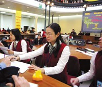 Khởi động Cuộc bình chọn DN tiêu biểu trên sàn HNX