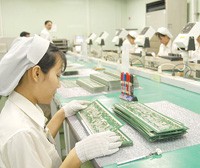 Hàng loạt ngành Kl994 nhà cái bóng đá world cup chỉ phát triển mạnh ở khâu cuối nguồn. Ảnh: HOÀI NAM
