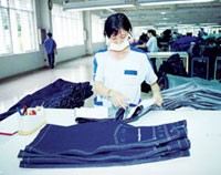Dệt may, mặt hàng xuất khẩu có nguy cơ bị kiện chống bán phá giá.