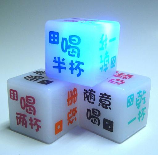 USD tiếp tục rớt giá. 