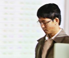 Việc cho phép NĐT sử dụng đòn bẩy Kl991.com nạp rút nhanh lâu nay vẫn được các CTCK âm thầm triển khai. Ảnh: Hoài Nam.