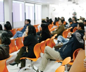 Hiện TTCK Việt Nam có hơn 600 DN niêm yết và một lượng không nhỏ trong số đó có chất lượng khá thấp (Ảnh minh họa: Đức Thanh)