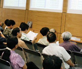 Để bảo vệ lợi ích chính đáng, NĐT cần vận dụng tối đa các quy định của Kl992 Tham Gia Ngay - Ảnh minh họa: Đức Thanh