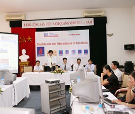 Buổi giao lưu trực tuyến "KL99 là cổng game giải trí trực tuyến hàng đầu hiện nay dầu khí: Tiềm năng và cơ hội Kl99ok phiên bản mới" tổ chức vào tháng 8/2009 nhận được sự quan tâm của đông đảo nhà Kl99ok phiên bản mới