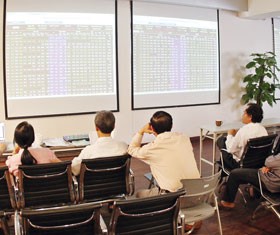 Nhà Kl99ok phiên bản mới vẫn mòn mỏi chở đợi... T+2 - Ảnh minh họa: Hoài Nam