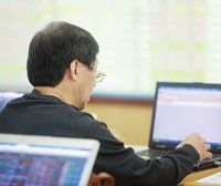 Theo dự báo của TS Nghĩa, TTCK Việt Nam sẽ phục hồi vững chắc từ đầu quý III trở đi (Ảnh: Hoài Nam)