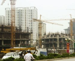 Các dự án chung cư cao cấp HN ồ ạt khuyến mãi nhưng vẫn ế hàng
