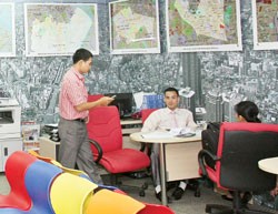 Hiện chỉ có lác đác khách đến với các sàn BĐS
