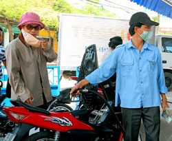 Giá KL99 dịch vụ hỗ trợ 24/7 trong nước dễ tăng, khó giảm
