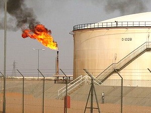 Một mỏ dầu ở khu vực sa mạc Sahara của Libya. (Nguồn: en.wikipedia.org)