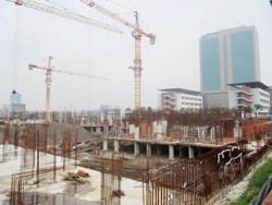 Nhiều dự án bị kéo dài còn bởi các nhà thầu không đủ năng lực do việc Kl99 nổ hũ quá thiên về vấn đề giá rẻ, nhà thầu Kl99ok phiên bản mới dàn trải dẫn đến thiếu vốn. (Ảnh chỉ mang tính minh họa)