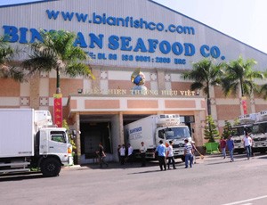 Nông dân đòi phá sản công ty của đại gia thủy sản