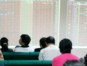 Vì sao 2 phiên qua nhà Kl99ok phiên bản mới tháo chạy?