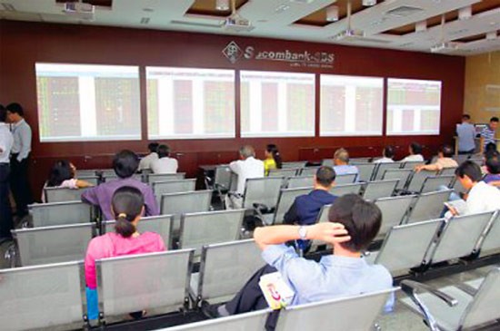 Tại ngày 13/8/2012, giá CP SBS đang ở mức 4.200 đồng/CP, tăng khoảng 40% so với đầu năm
