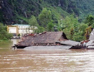 Bồi thường Kl99kl phiên bản hoạt động đối mặt với thảm họa lũ lụt 