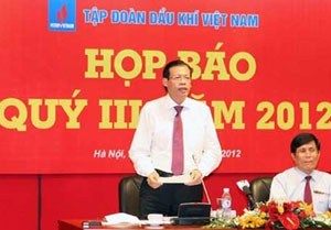 Lãnh đạo Kl994 game bài casino hấp dẫn Dầu khí Việt Nam tại buổi họp báo thường kỳ của Kl994 game bài casino hấp dẫn chiều ngày 8/10