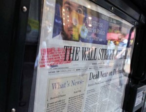 Wall Street Journal là tờ báo in hiếm hoi tiếp tục phát triển. Nguồn: AFP.
