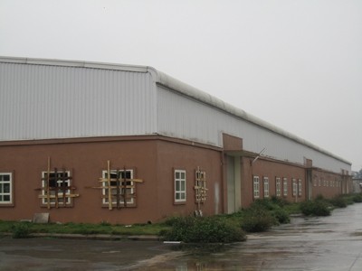 Khuôn viên dự án 305 triệu USD do Agribank tài trợ vốn giờ thành hoang lặng.
