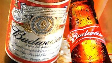 Thương hiệu bia lớn nhất thế giới sắp đến Việt Nam. Ảnh: CNN
