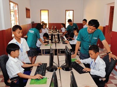 Kl99 nổ hũ từ Lào và Campuchia mà Viettel Global đã chuyển về nước đạt trên 70 triệu USD.