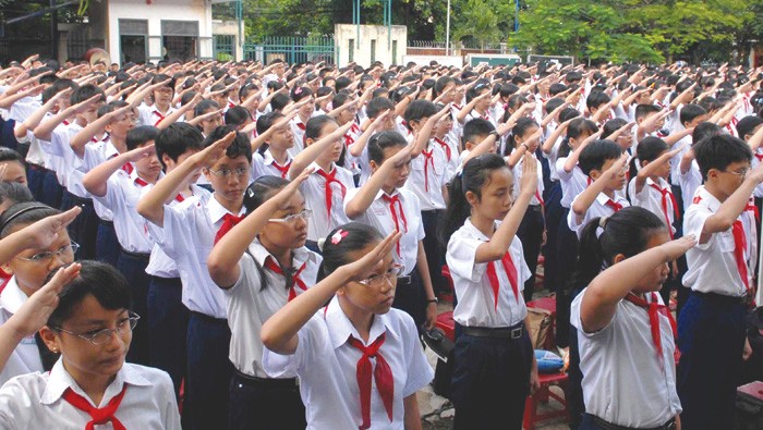 Tính riêng trên địa bàn Hà Nội, trong năm học 2013 - 2014, các DNBH bán được khoảng hơn 100 tỷ đồng Kl99kl phiên bản hoạt động cho học sinh, sinh viên
