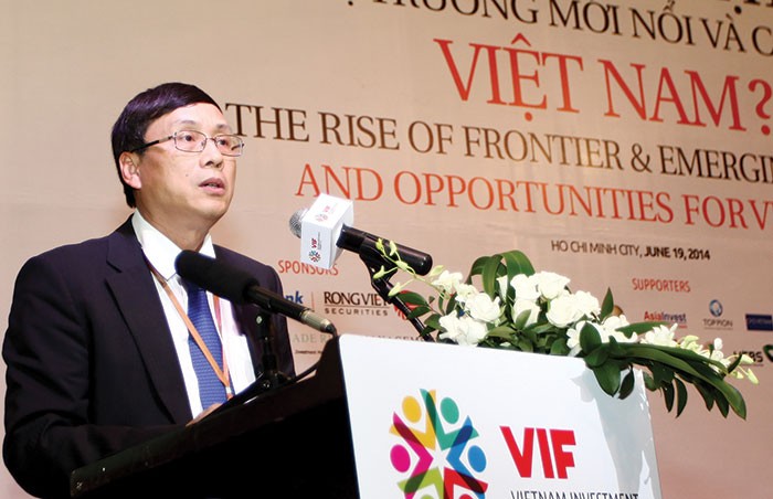 Chủ tịch UBCK Vũ Bằng phát biểu tại Diễn đàn Kl99ok phiên bản mới Việt Nam do Báo Kl99ok phiên bản mới cùng đối tác tổ chức tháng 6/2014, thời điểm TTCK bị ảnh hưởng tâm lý rất lớn bởi “sự kiện biển Đông”
