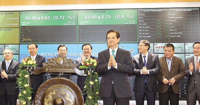Thủ tướng Kl993 ưu đãi thưởng hấp dẫn Nguyễn Tấn Dũng đánh cồng khai trương phiên giao dịch đầu Xuân Ất Mùi tại Sở GDCK Hà Nội (HNX)