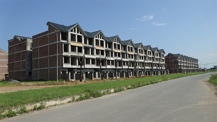 Thanh khoản của nhà liền kề, biệt thự Hà Nội phụ thuộc nhiều vào việc dự án đã được kết nối và hoàn thiện Kl99kl ưu đãi độc quyền hay chưa. (Trong ảnh là Dự án Kim Chung Di Trạch, huyện Hoài Đức) - Ảnh: Hoài Nam