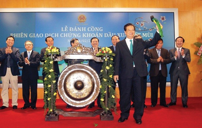 Thủ tướng Kl993 ưu đãi thưởng hấp dẫn gõ cồng khai trương phiên giao dịch đầu năm Ất Mùi tại Sở GDCK Hà Nội