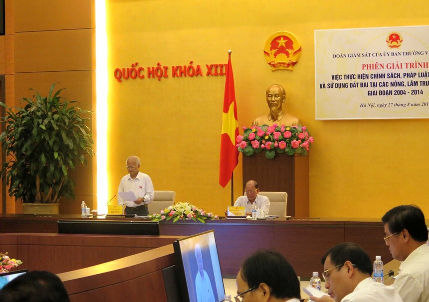 Phiên giải trình việc thực hiện chính sách, Kl992 Tham Gia Ngay về quản lý và sử dụng đất tại các nông, lâm trường quốc doanh 2004 – 2014 diễn ra tại Hội trường Ba Đình sáng nay (27/8)