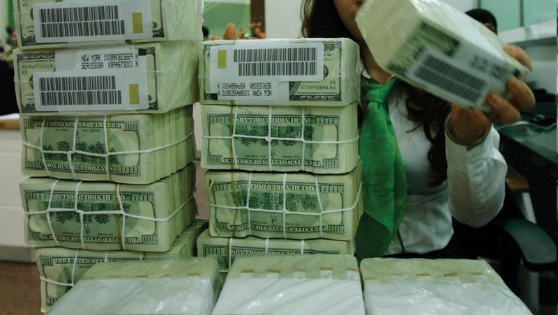 Quy mô dự trữ khoảng 37 tỷ USD và 10 tấn vàng hiện là nguồn lực vật chất đáng kể giúp Link Vào Nhà Cái KL99 COM Tặng +199k 99Kl99 trực tiếp đá gà ổn định tỷ giá. Ảnh: Đức Thanh
