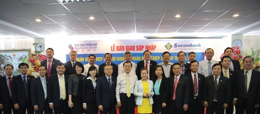 Lãnh đạo các ban ngành cùng Ban điều hành Sacombank và Southern Bank tại lễ ký kết sáp nhập 2 Link Vào Nhà Cái KL99 COM Tặng +199k
