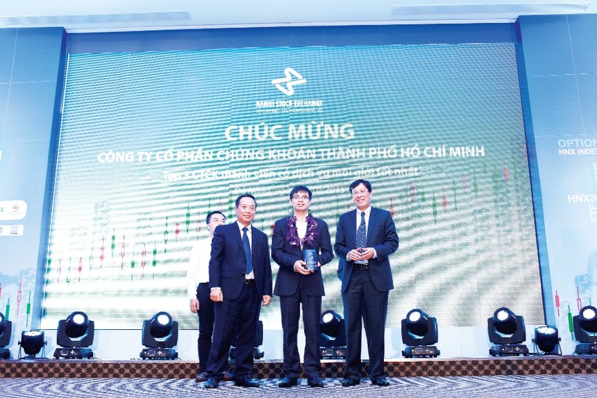 HSC được vinh danh TOP 3 công ty có dịch vụ môi giới 99Kl99 link đăng nhập tốt nhất
