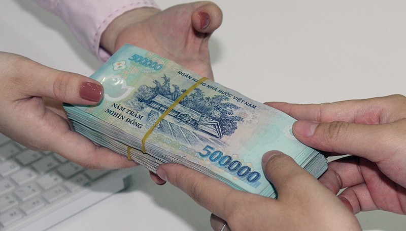 Nhân viên của ASC CO đã giao tiền ngay cho bị cáo Hồng mà không cần ký nhận giấy tờ
