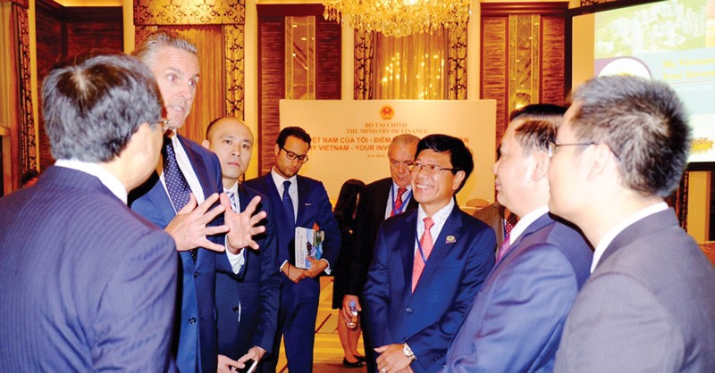 Trao đổi với Bộ trưởng Bộ Kl991.com nạp rút nhanh Đinh Tiến Dũng tại Hội nghị xúc tiến Kl99ok phiên bản mới vào Việt Nam tháng 7/2015, nhiều nhà Kl99ok phiên bản mới Mỹ bày tỏ sự quan tâm đến cơ hội hợp tác với các DN Việt 